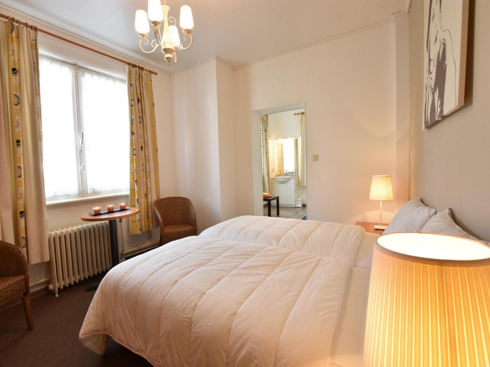 Former Hotel In The Centre And At 50 Metres From The Beach In Panne La Panne Extérieur photo