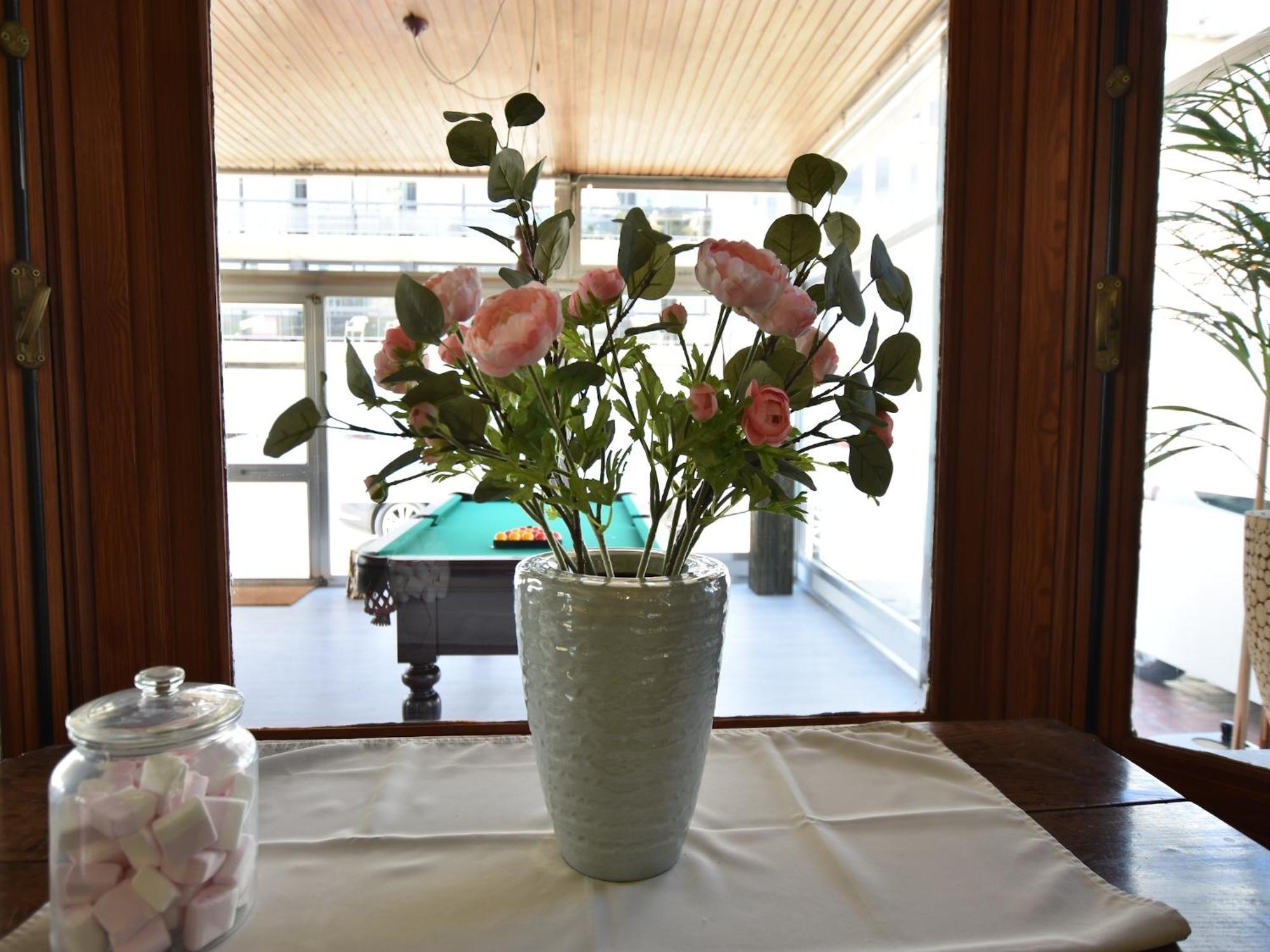Former Hotel In The Centre And At 50 Metres From The Beach In Panne La Panne Extérieur photo